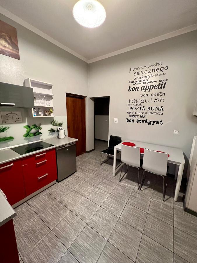 Apartamenty Ostrowiec - Pokoje Goscinne Centrum Ostrowiec Świętokrzyski Exterior foto