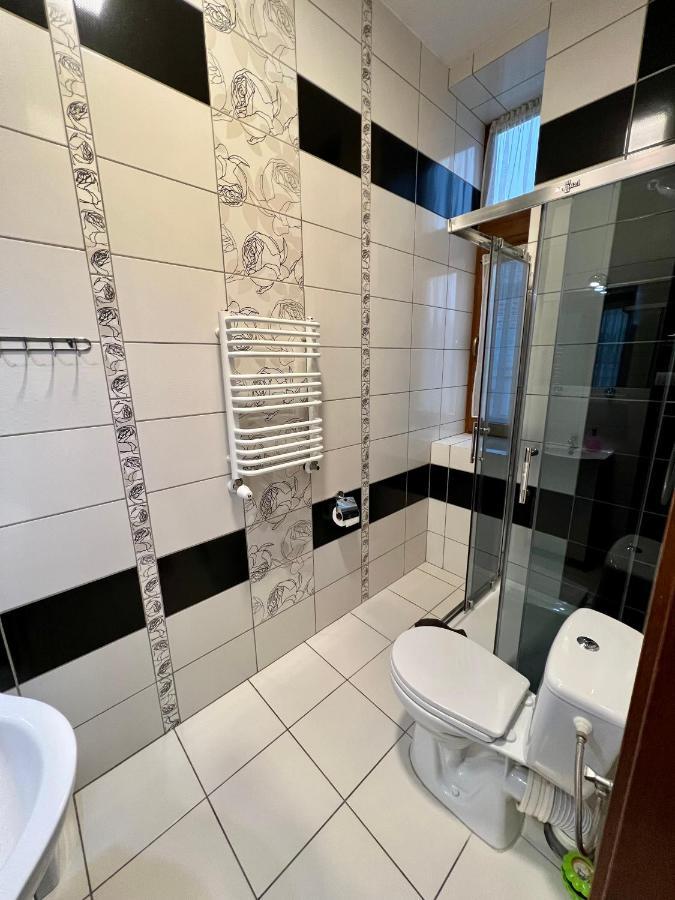 Apartamenty Ostrowiec - Pokoje Goscinne Centrum Ostrowiec Świętokrzyski Exterior foto